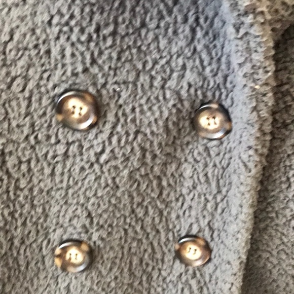 FIRST LOVE 🐻❤️ fuzzy teddy gray coat / jacket - Picture 4 of 5